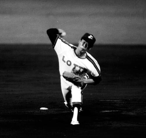 ｢トミー･ジョン手術｣後、初先発のロッテ村田兆治(1984年9月撮影)