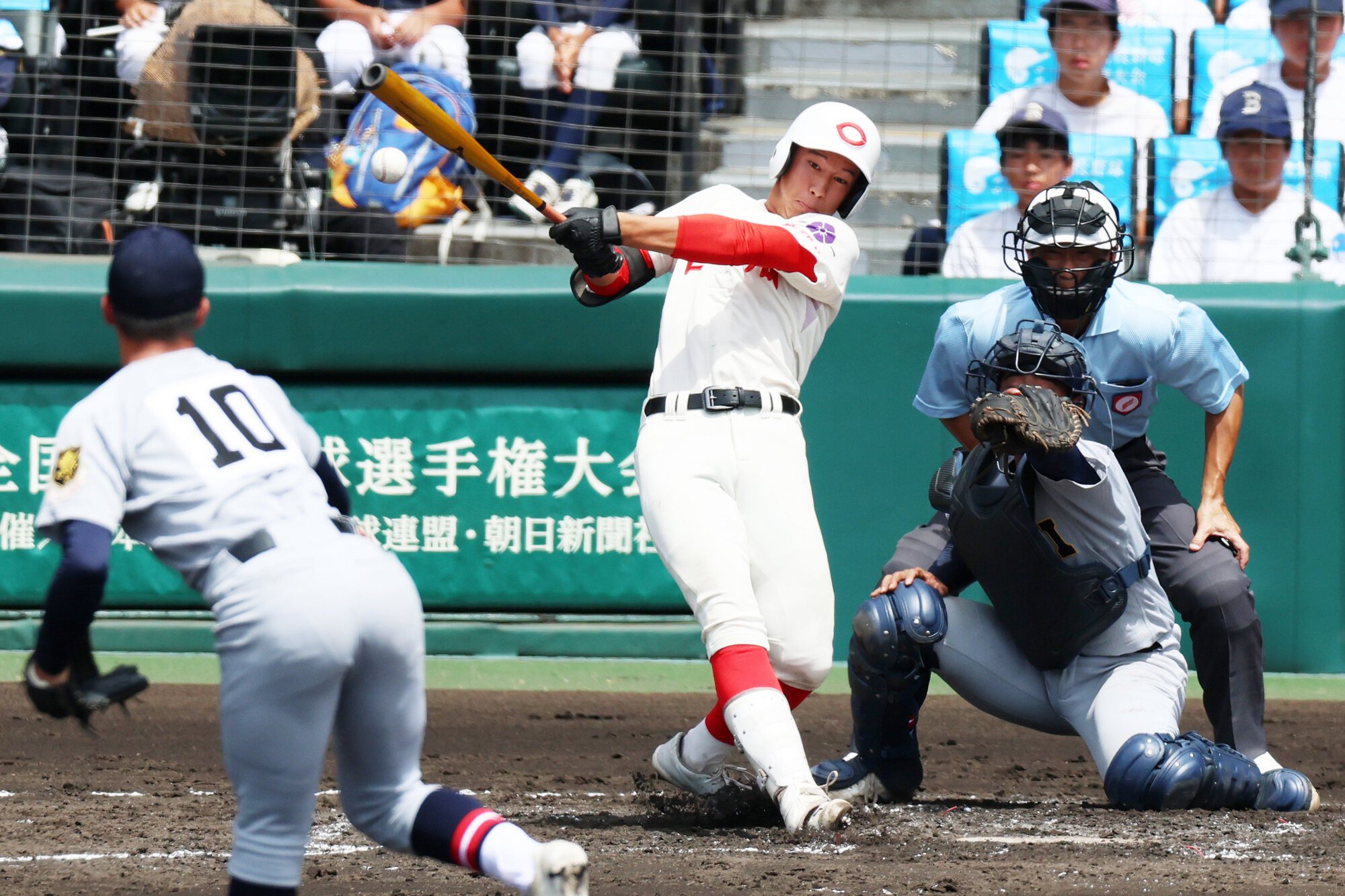 智弁和歌山が毎回の18安打で圧倒　仙台育英は九回2点返すも及ばず