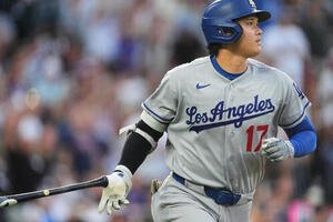3回、2ラン本塁打を放ったドジャースの大谷翔平(AP)