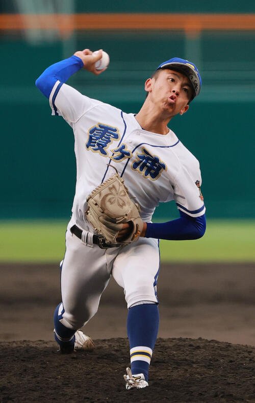 横浜対霞ケ浦　力投する霞ケ浦エース稲山幸汰(2026年8月16日撮影)　