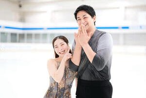 婚約を発表したりくりゅうペア(三浦璃来のインスタグラムから)