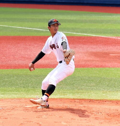 相良対静岡西　力投する静岡西･望月友