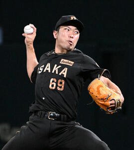 阪神対ソフトバンク　4回表から登板する阪神石井大智(撮影･石井愛子)