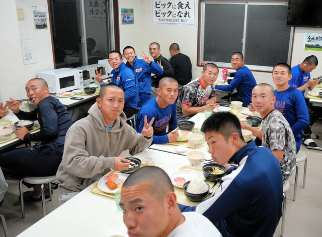健大高崎、自由すぎる野球部寮　外食や門限までデートOK、育った自律の精神