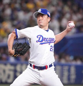 中日対阪神　1回表、登板する中日先発の大野雄大(撮影･森本幸一)
