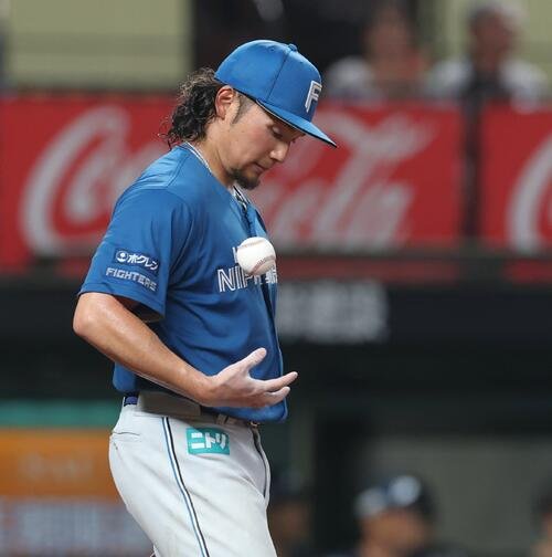 西武対日本ハム　6回裏、追加点を許し渋い表情の伊藤大海(撮影･黒川智章)