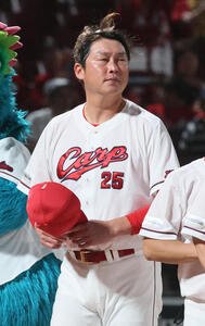 広島対DeNA DeNAに逆転勝ちした広島新井貴浩監督(撮影･加藤孝規)