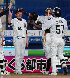 【ロッテ】5点差はね返し劇的サヨナラ　6投手0並べ｢中継ぎ陣は素晴らしかった｣サブロー監督