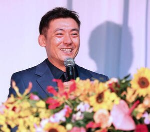 引退会見を行う西武栗山巧(撮影･野上伸悟)