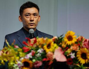 引退会見を行う西武栗山巧(撮影･野上伸悟)