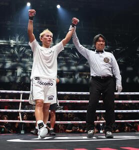 ジュフェル･サリナからダウンを奪いに5回TKO勝ちした藤木勇我(撮影･宮地輝)