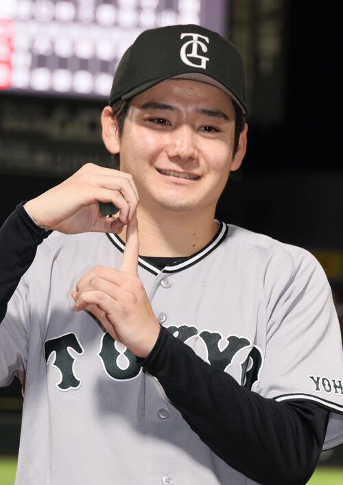 広島対巨人　地元広島で9勝目をあげた巨人竹丸和幸(撮影･加藤孝規)