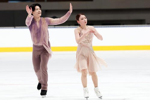 アイスダンスRDで華麗な演技を披露した紀平梨花、西山真瑚組(撮影･宮地輝)