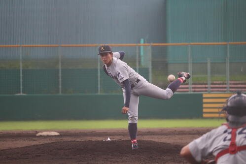 関大対京大　京大戦に先発した関大･羽藤翼(撮影･佐藤妙月)