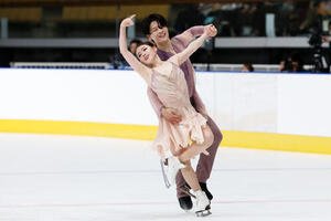 アイスダンスRDで華麗な演技を披露する紀平梨花、西山真瑚組(撮影･宮地輝)