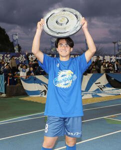 斎藤俊輔(2025年11月撮影)