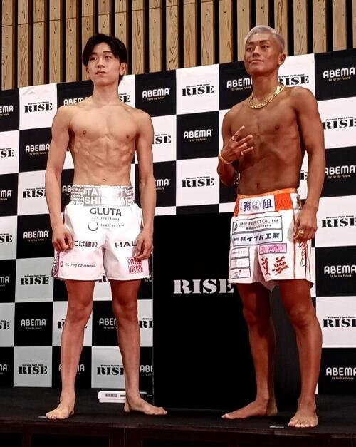 松本天志(左)と塚本望夢