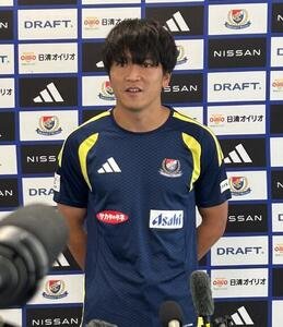日本代表に初選出された横浜FW谷村海那は会見で喜びの言葉を口にした