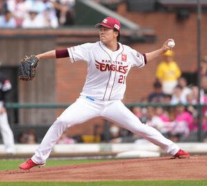 楽天対ソフトバンク　楽天先発の早川隆久(撮影･足立雅史)
