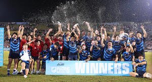 フィジー対日本　優勝し喜ぶ日本の選手たち(撮影･野上伸悟)
