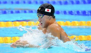 男子100メートル平泳ぎ予選　力泳する大橋信(撮影･鈴木みどり)