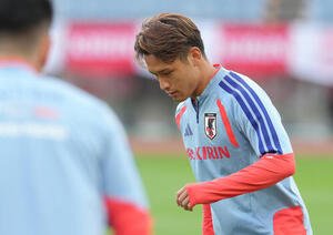 練習に臨む松木玖生(撮影･足立雅史)