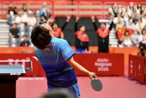 男子団体決勝　中国を破り優勝を決めた松島輝空は天を仰ぐ(撮影･滝沢徹郎)
