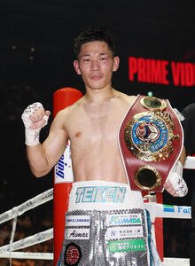 12回判定で暫定王者となった松本流星(撮影･河田真司)