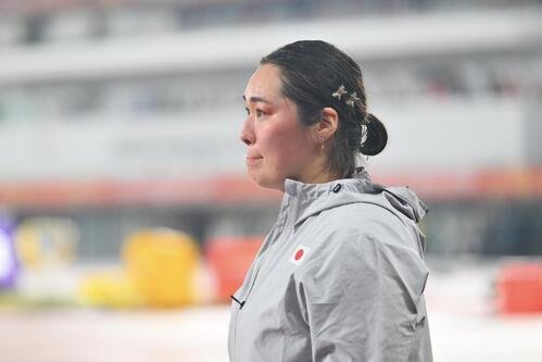 女子やり投げ決勝の3投目を終え浮かない表情の北口榛花(撮影･滝沢徹郎)