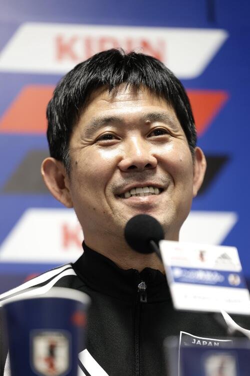 27日、ベネズエラ戦の前日会見で笑顔を見せる森保一監督(撮影･前田充)