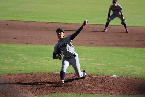 関大対近大　先発した関大･米沢友翔(撮影･佐藤妙月)
