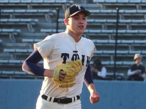 大阪大会準々決勝･履正社戦　先発した川本晴大投手(2年)(撮影･中島麗)