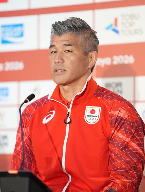 会見するTEAM JAPANの井上康生団長(撮影･森本幸一)