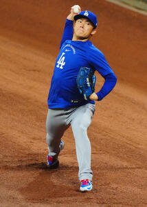 トゥルーイスト･パークで投球練習を行うドジャース山本由伸(撮影･垰建太)
