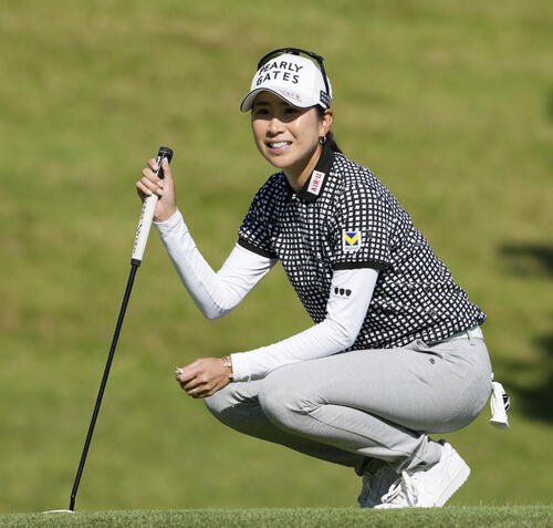 18番、グリーンを見る木戸愛(撮影･小島史椰)