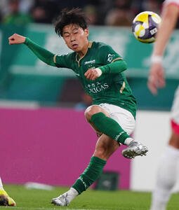 【東京V】新井悠太｢今までにないサイドバックになれる｣初のSB起用に意欲的