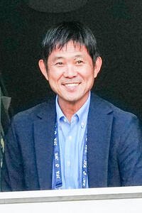 東京Vー広島戦を視察する日本代表の森保一監督(撮影･江口和貴)