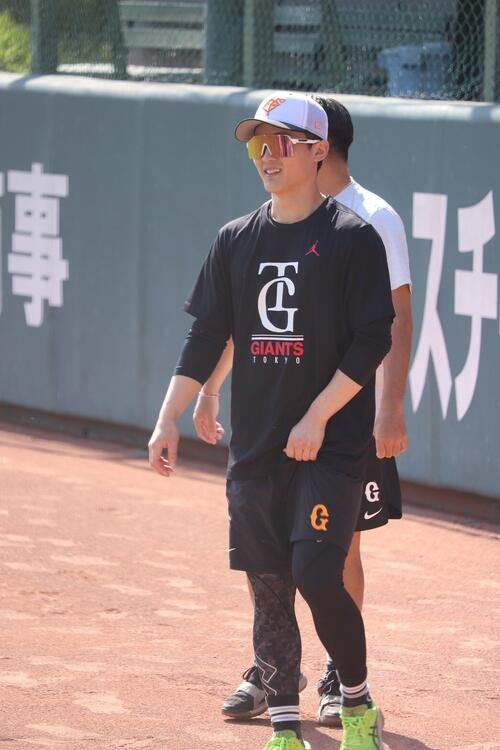 ジャイアンツ球場で調整する巨人浦田俊輔