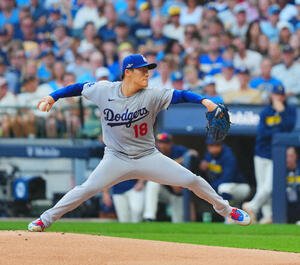ブルワーズ対ドジャース　力投するドジャース先発山本由伸(撮影･垰建太)