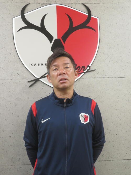 V･ファーレン長崎戦に向けて取材に応じた鹿島アントラーズの鬼木達監督