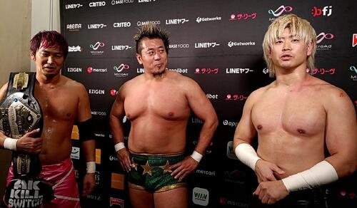 Yoshiki Inamura(中央)と清宮海斗(右)に｢嫌われすぎやろ、お前ら｣と苦笑いだった小峠篤司