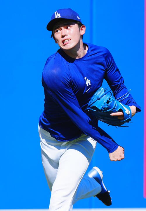 ドジャース対ブルワーズ　試合前練習を行うドジャース佐々木朗希(撮影･垰建太)