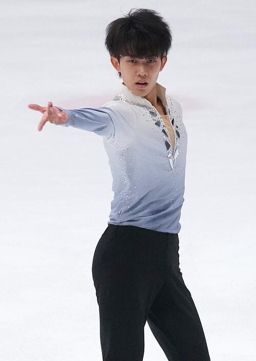 氷上で演技を披露する山田琉伸(撮影･栗林真菜)＝2026年10月18日