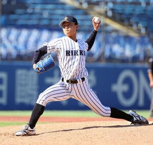 立大対早大　7回から登板した立大･斎藤蓉(撮影･柴田隆二)