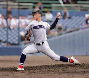 横浜対樹徳　横浜先発の小林鉄三郎(撮影･足立雅史)