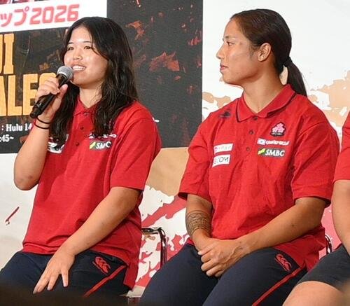 イベントに出席した女子日本代表の伊藤ちひろ(左)と香川メレ優愛ハヴィリ