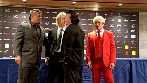乱闘寸前になる(左から)Yoshiki Inamura、清宮海斗、煌牙、拳王