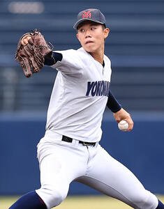 帝京三対横浜　横浜2番手の小林鉄三郎(撮影･野上伸悟)