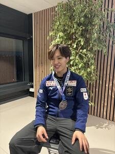 フランス杯の総括取材に応じる三浦(撮影･松本愛香通信員)