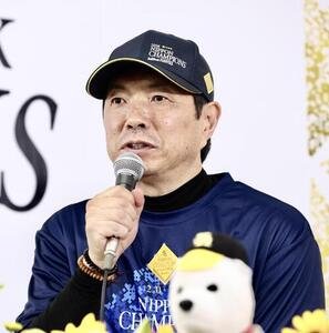 2026年10月28日、ソフトバンク対DeNA　優勝会見を行うソフトバンク小久保裕紀監督(撮影･河田真司)
